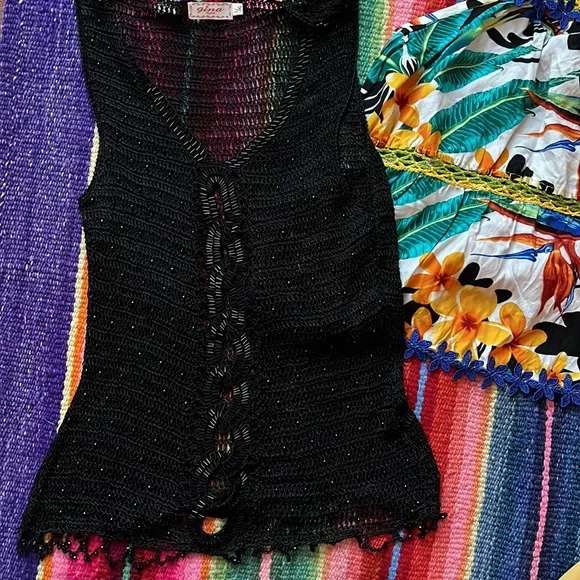 Caribbean tops! - Picture 4 of 6